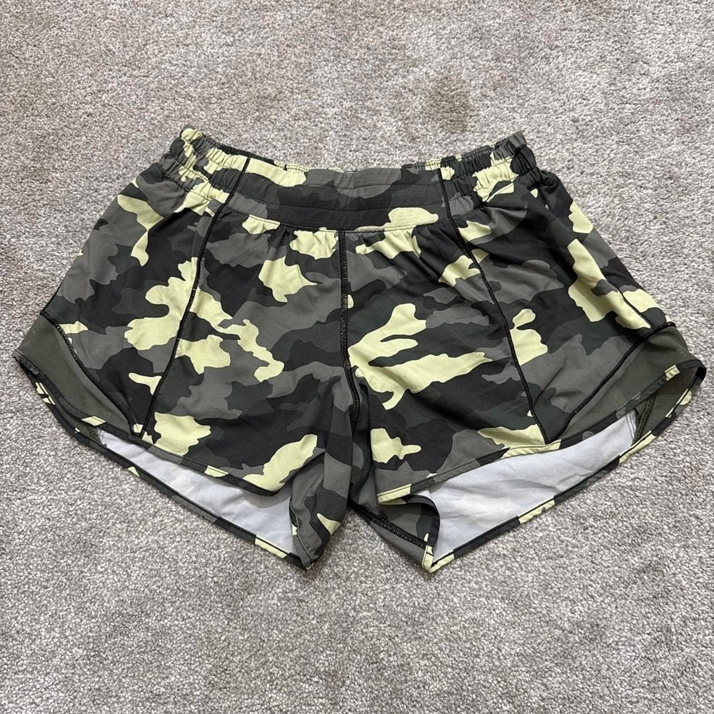 Lululemon Hotty Hot Lined Running Shorts Green Camo Women's 6-8